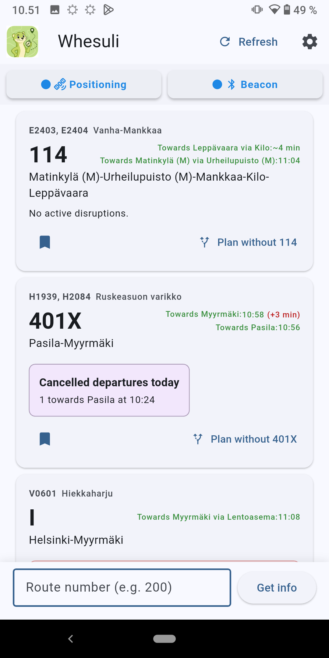 Whesuli personal dashboard of pinned route-stop combinations with a cancelled departure and a late arrival