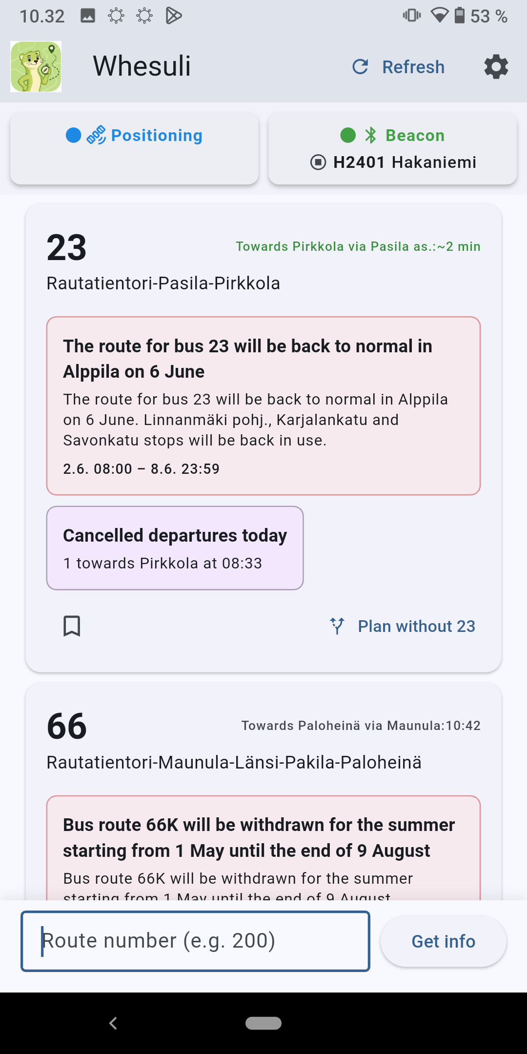 Whesuli mobile app screenshot, showing nearby HRT routes with disruption and arrival information